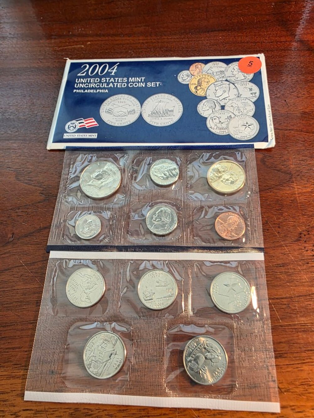 2004 UNITED STATES MINT UNCIRCULATED COIN SET PHILADELPHIA MINT